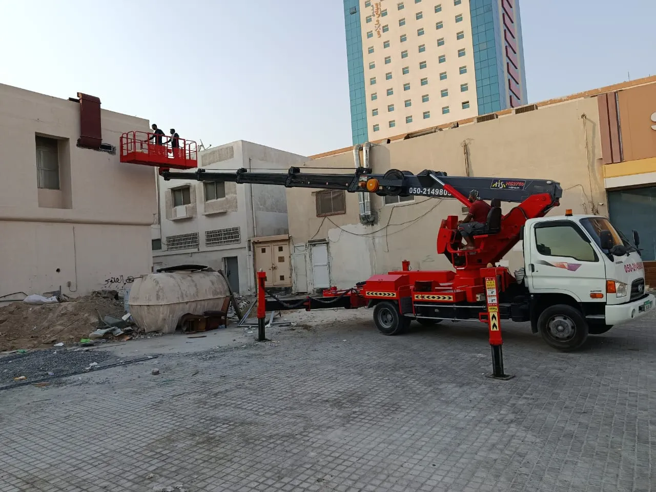 Lail O Nahar equipment on a UAE project